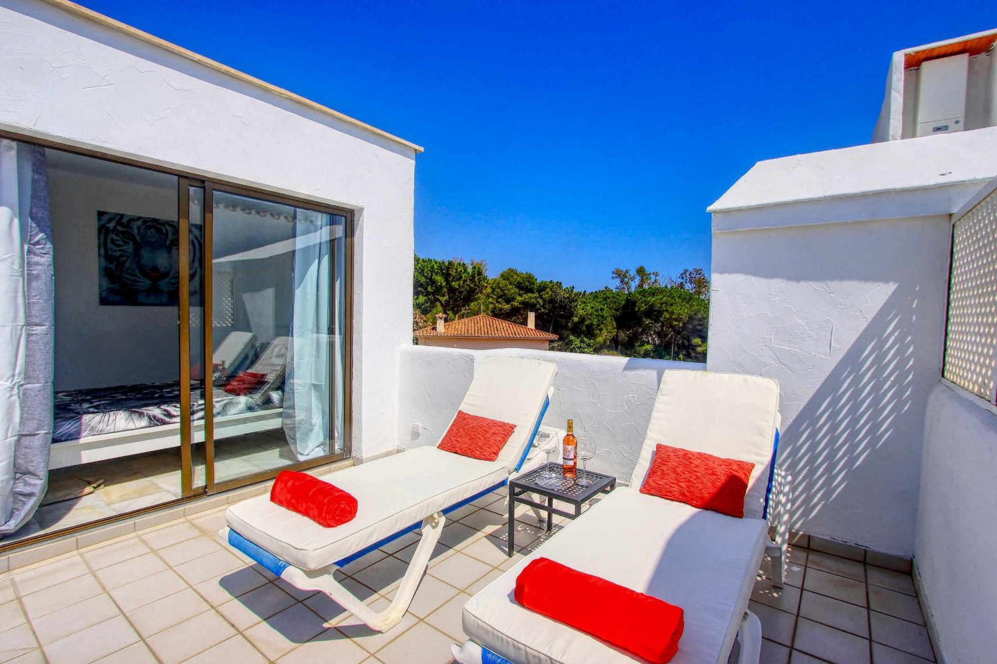 1080 Beachfront Penthouse 3 Floors Jacuzzi 2 Pools Wifi Roof Terrace Marbella Exterior photo
